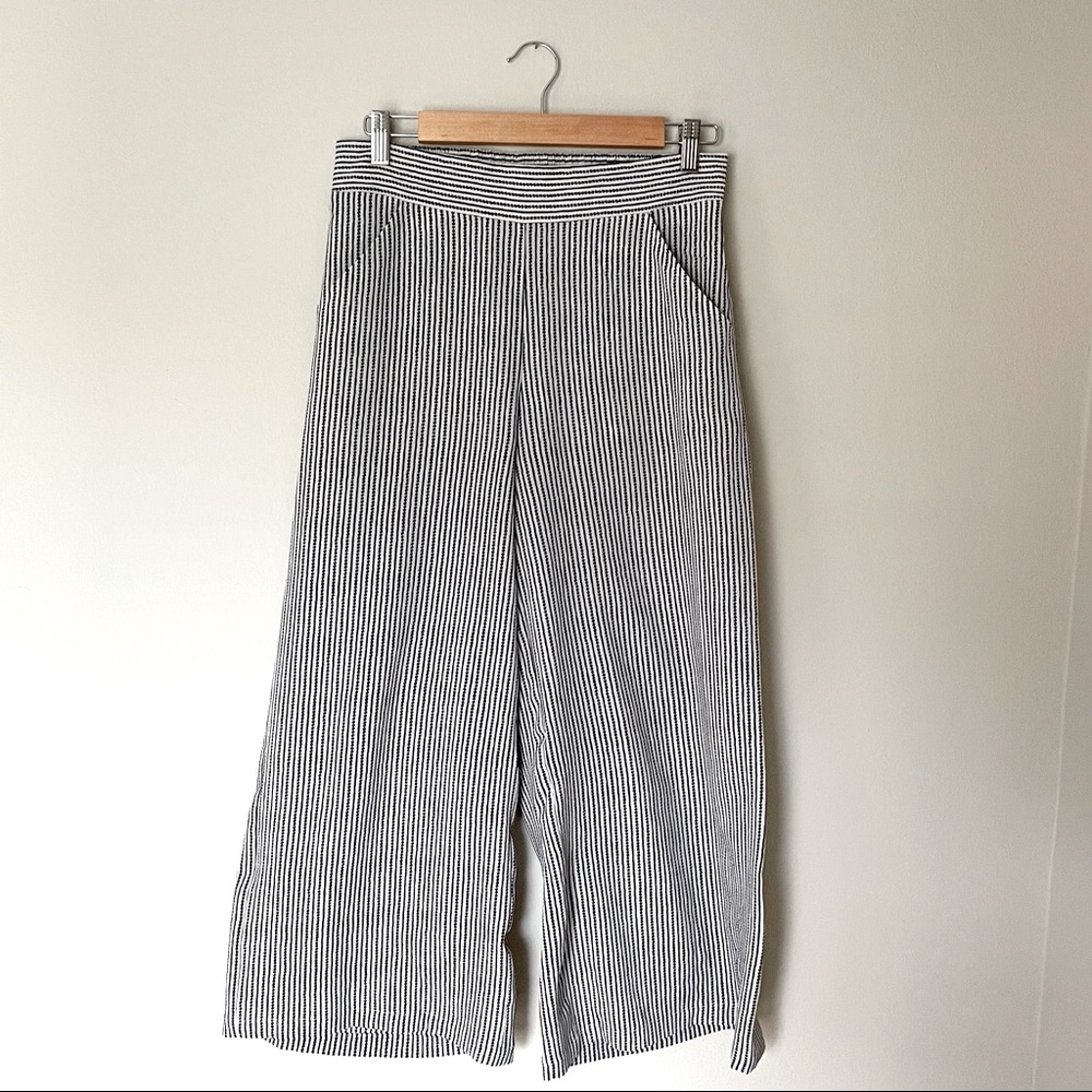 MAX STUDIO Cropped Wide Leg Pants - Small
